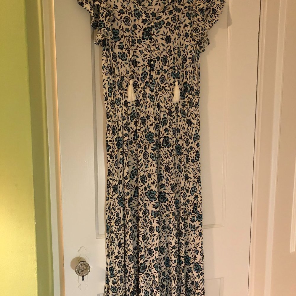 FatFace Maxi Dress. Size 10. Flattering and easy to wear. Almost new.